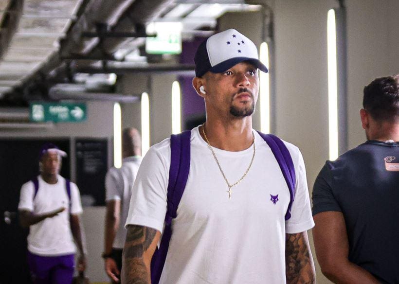 Zé Ivaldo volta ao time do Cruzeiro após cumprir suspensão no clássico