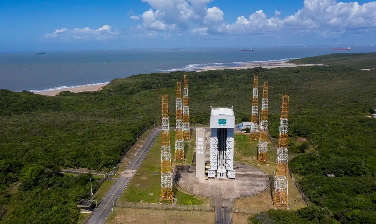 Lançamento de foguete na base brasileira de Alcântara, no Maranhão