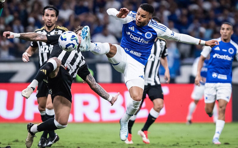 Cruzeiro e Atlético-MG empataram por 0 a 0 no Mineirão pelo turno do Brasileirão (Foto: Gustavo Aleixo/Cruzeiro)
