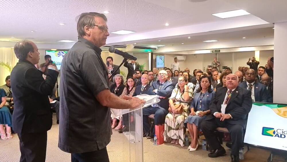 Presidente Jair Bolsonaro (PL) em agenda de campanha com evangélicos em Recife (PE), nesta quinta-feira (13)