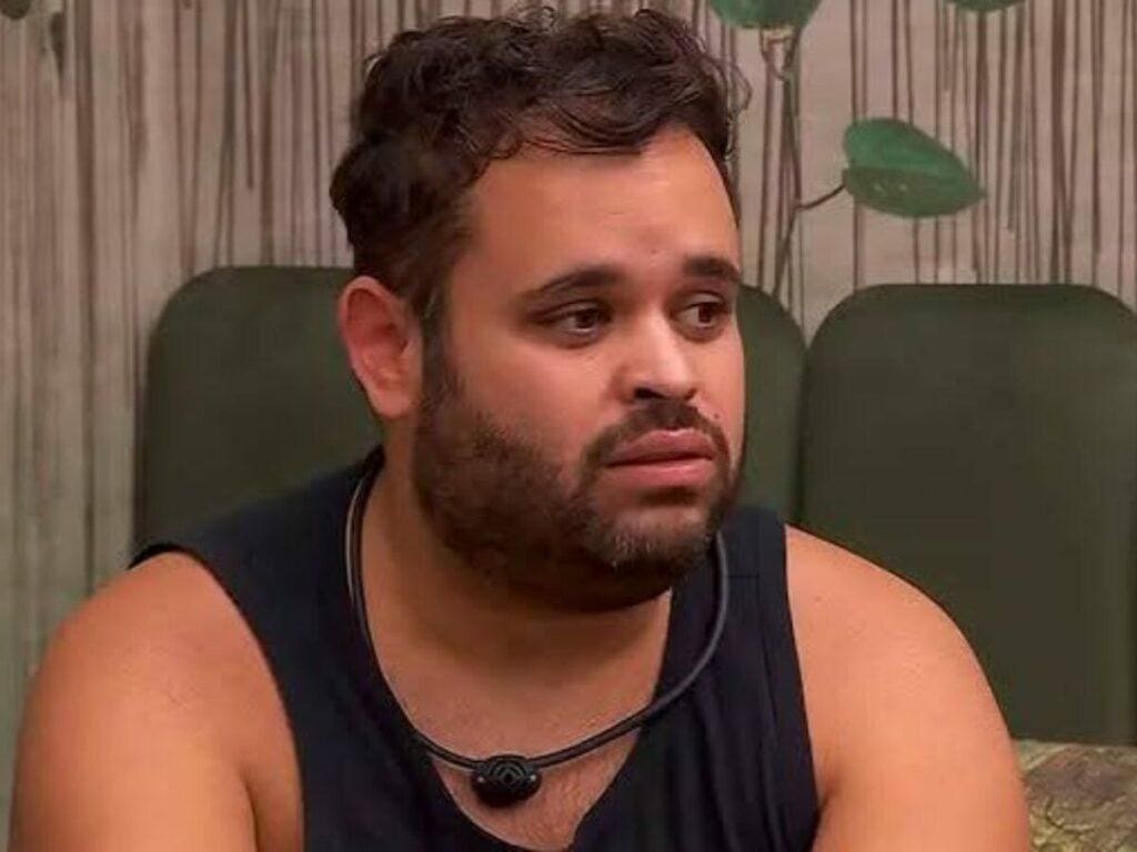Equipe de Michel, do BBB 24, diz que ele está com dívidas