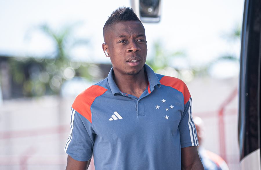 Palacios tem vínculo com o clube até o próximo ano