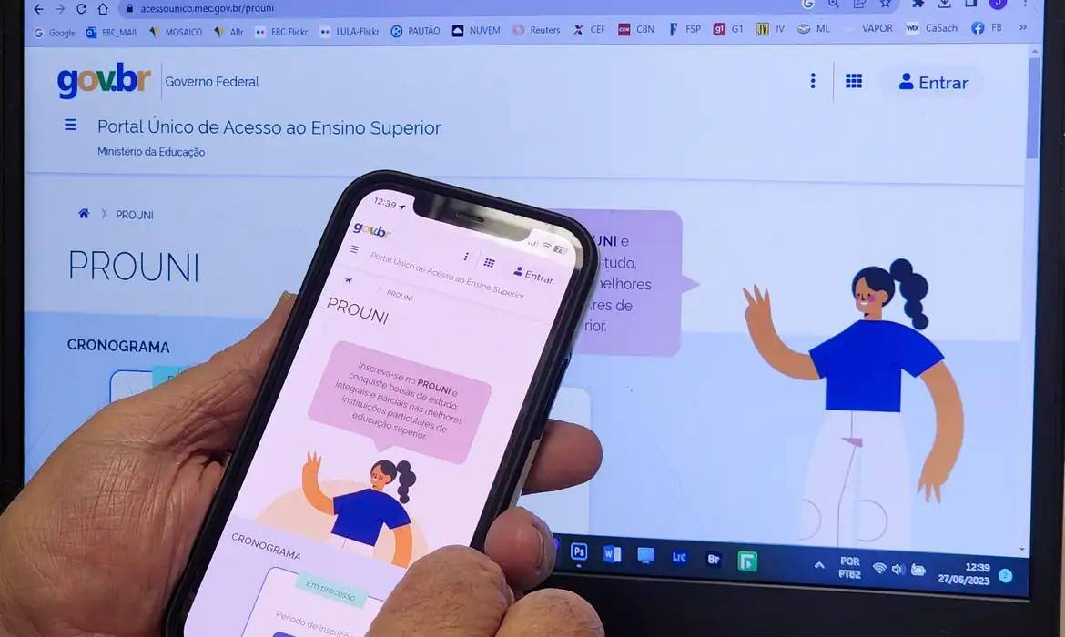 Site do Prouni pode ser acessado pelo celular ou computador