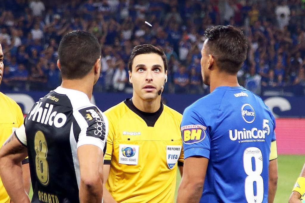 Árbitro Rodolpho Toski Marques pode ser afastado pela CBF