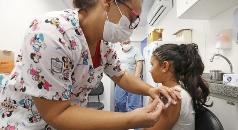 Crianças de 10 e 11 anos já podem se imunizar com a Qdenga