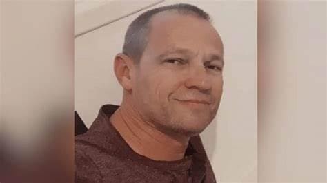 Nascido em Niterói (RJ), Michel Nisenbaum, de 59 anos, provavelmente foi sequestrado pelo Hamas durante a ofensiva de 7 de outubro em Israel