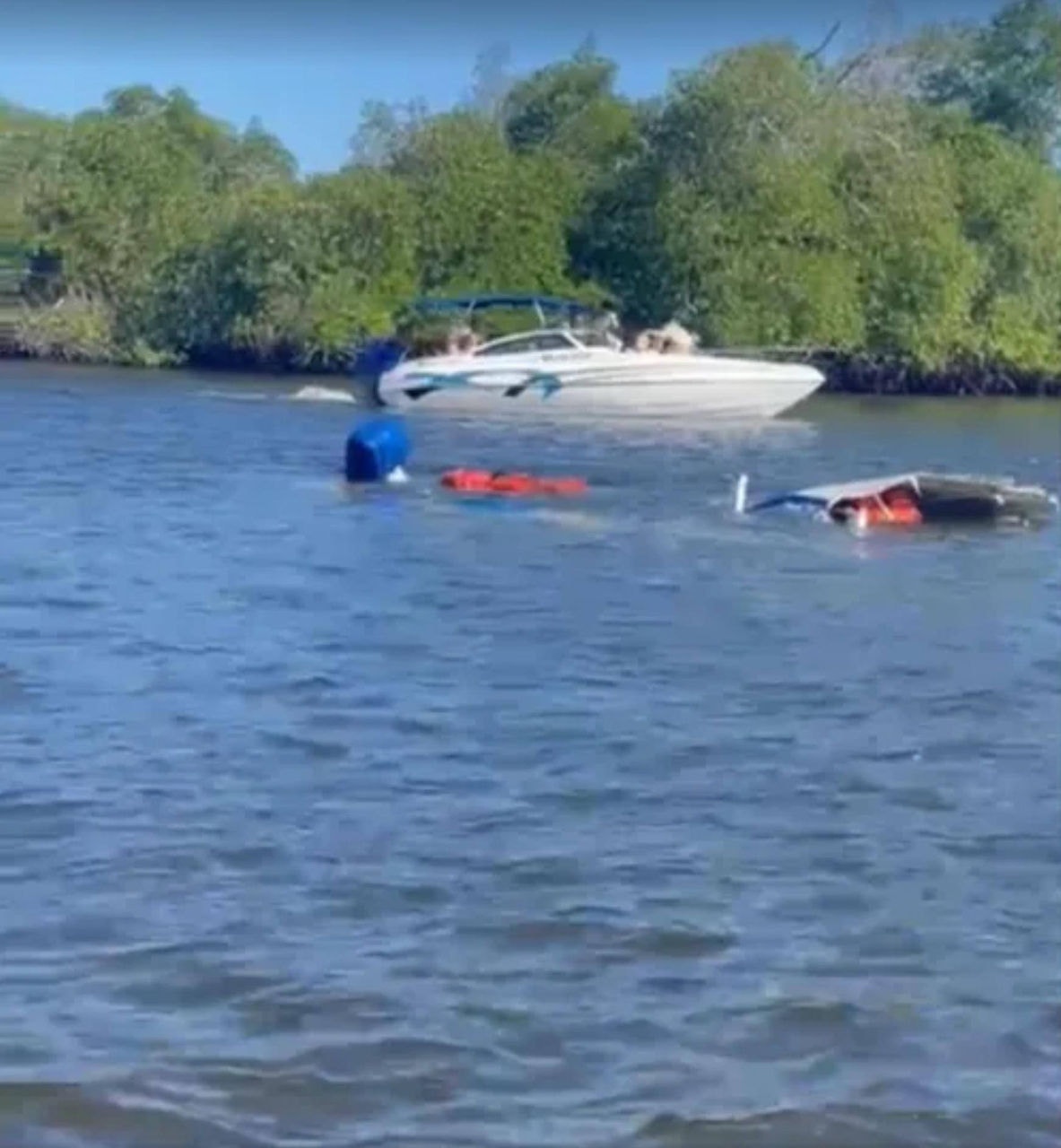 Lanchas batem de frente em Boipeba, no Sul da Bahia