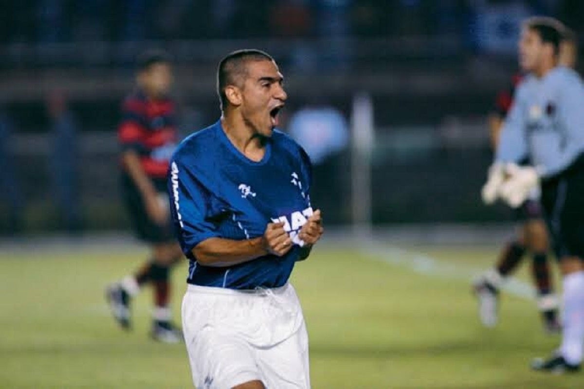 Aristizábal jogou no Cruzeiro em 2003
