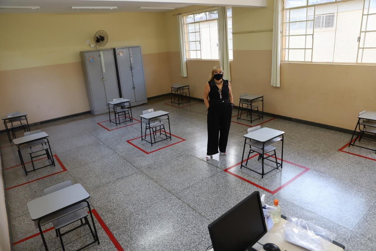 Escola no Taquaril já está adaptada para a volta das aulas presenciais