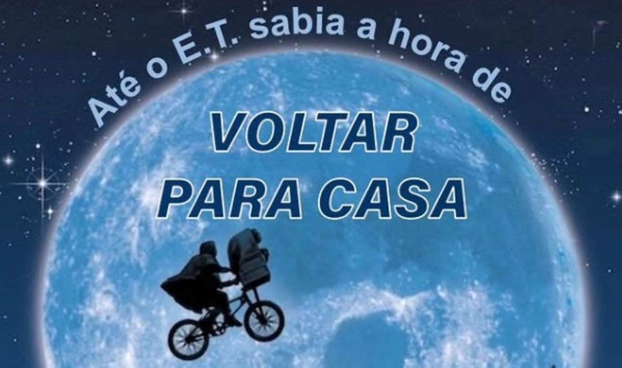 Imagem usada pela Embaixada dos EUA faz referência ao filme E.T. para sugerir que imigrantes em situação irregular “voltem para casa”; postagem causou reação nas redes pela abordagem considerada insensível