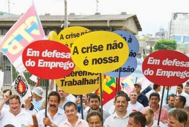 GM revela prejuízo e aguarda decisão sobre seu futuro