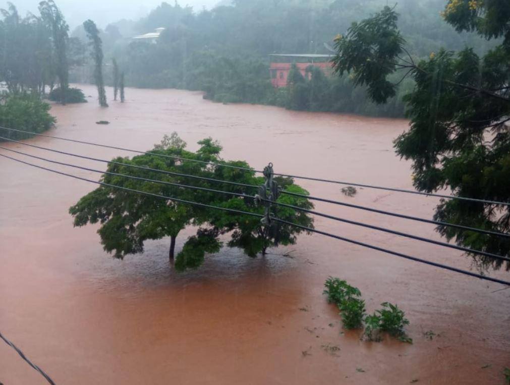 Chuva em Raposos