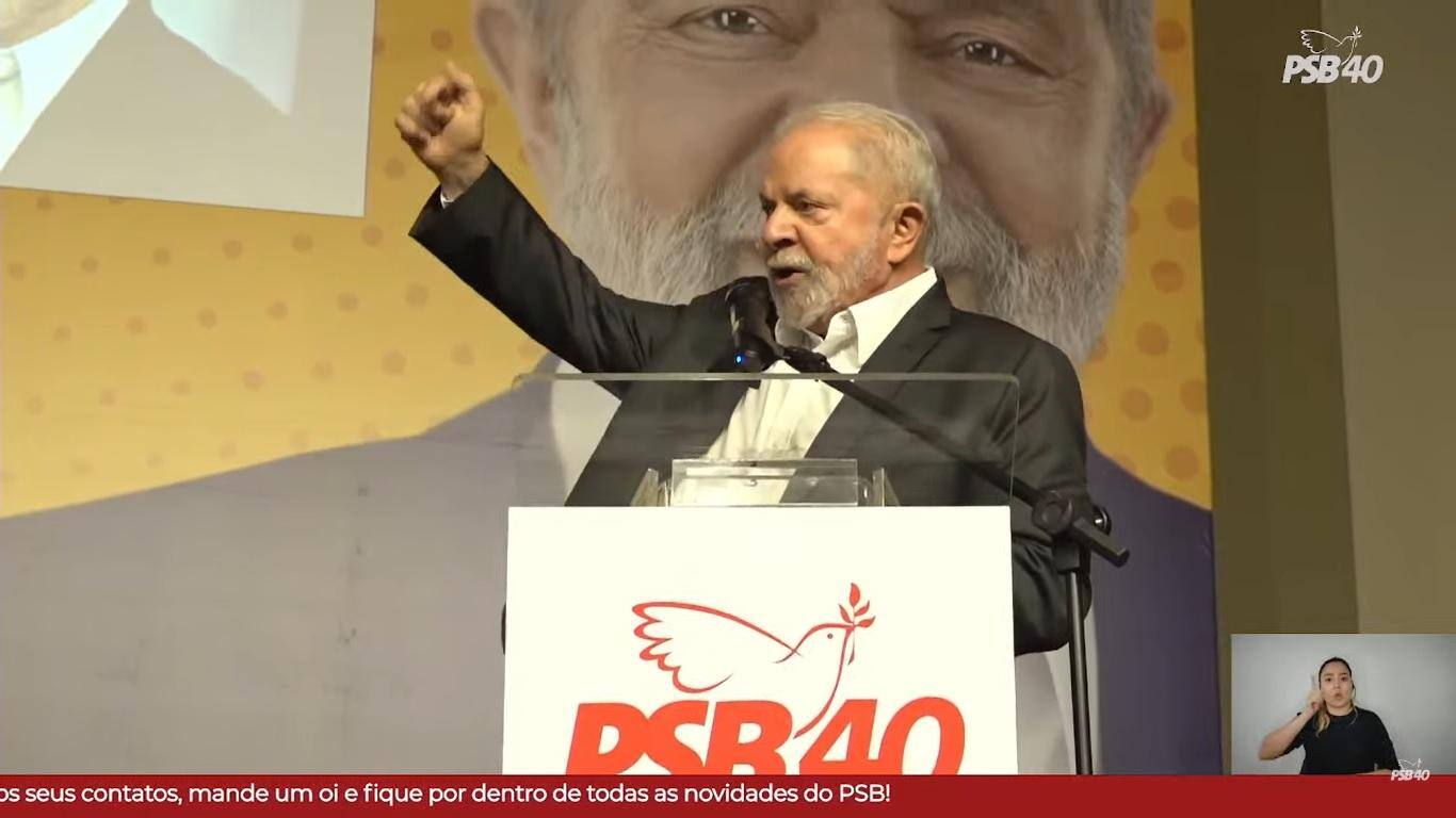 Ex-presidente Lula (PT) participou e discursou na convenção nacional do PSB, em Brasília