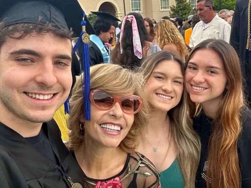 Rose e os filhos - Reprodução/ Instagram 
