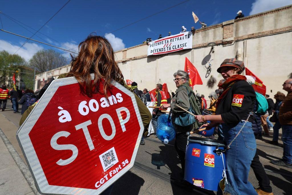 Protesto contra a reforma da previdência na cidade francesa de Montpellier