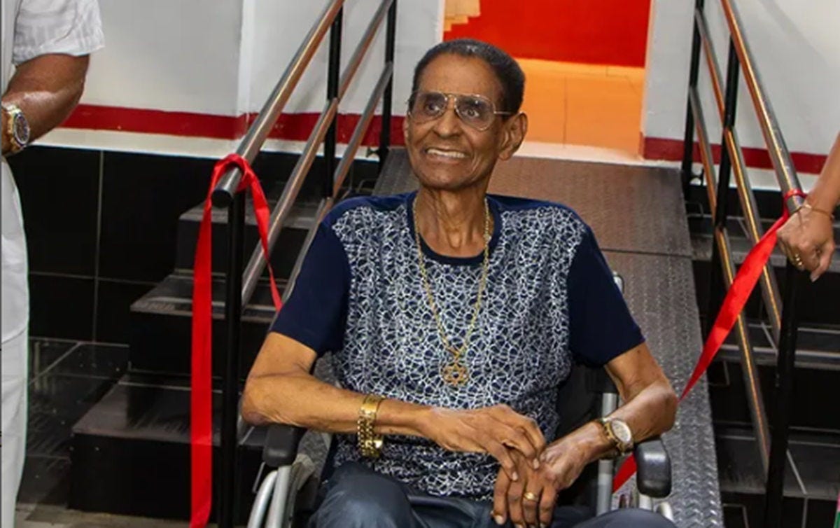 Morre, aos 88 anos, Bira presidente
