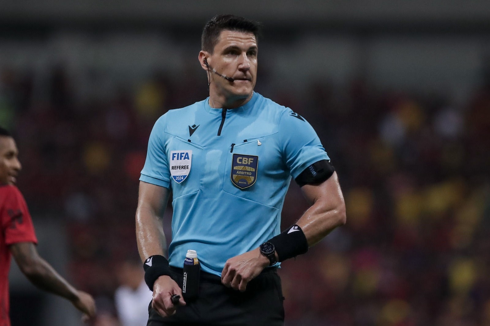Rafael Klein apita jogo das oitavas da Copa do Brasil na Arena MRV