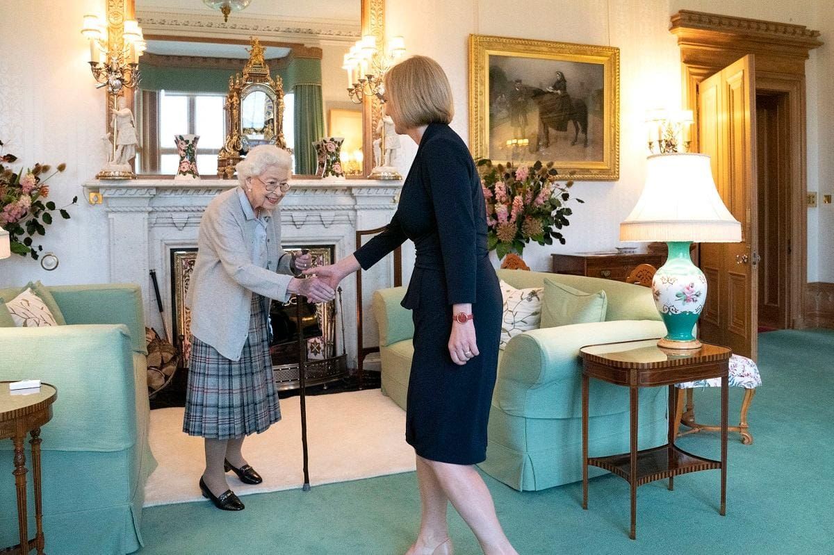 Rainha recebe Liz Truss