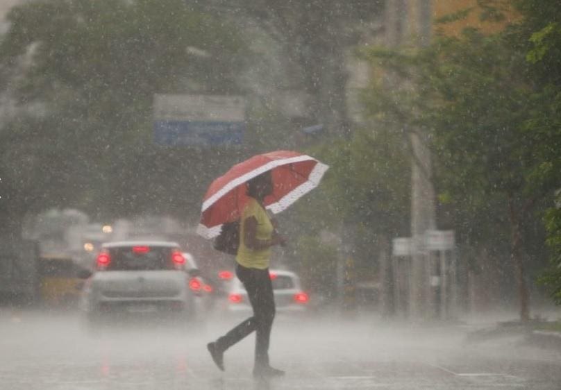 Defesa Civil alerta para pancadas de chuva a qualquer momento em BH