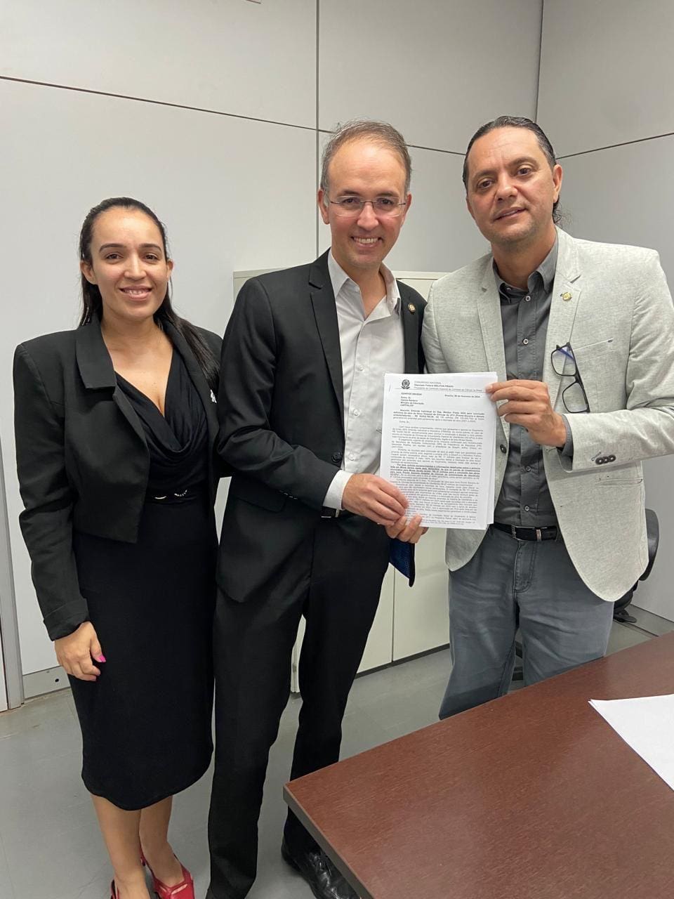 O deputado Weliton Prado participa de reunião no Ministério da Educação sobre a Universidade Federal de Uberlândia (UFU).