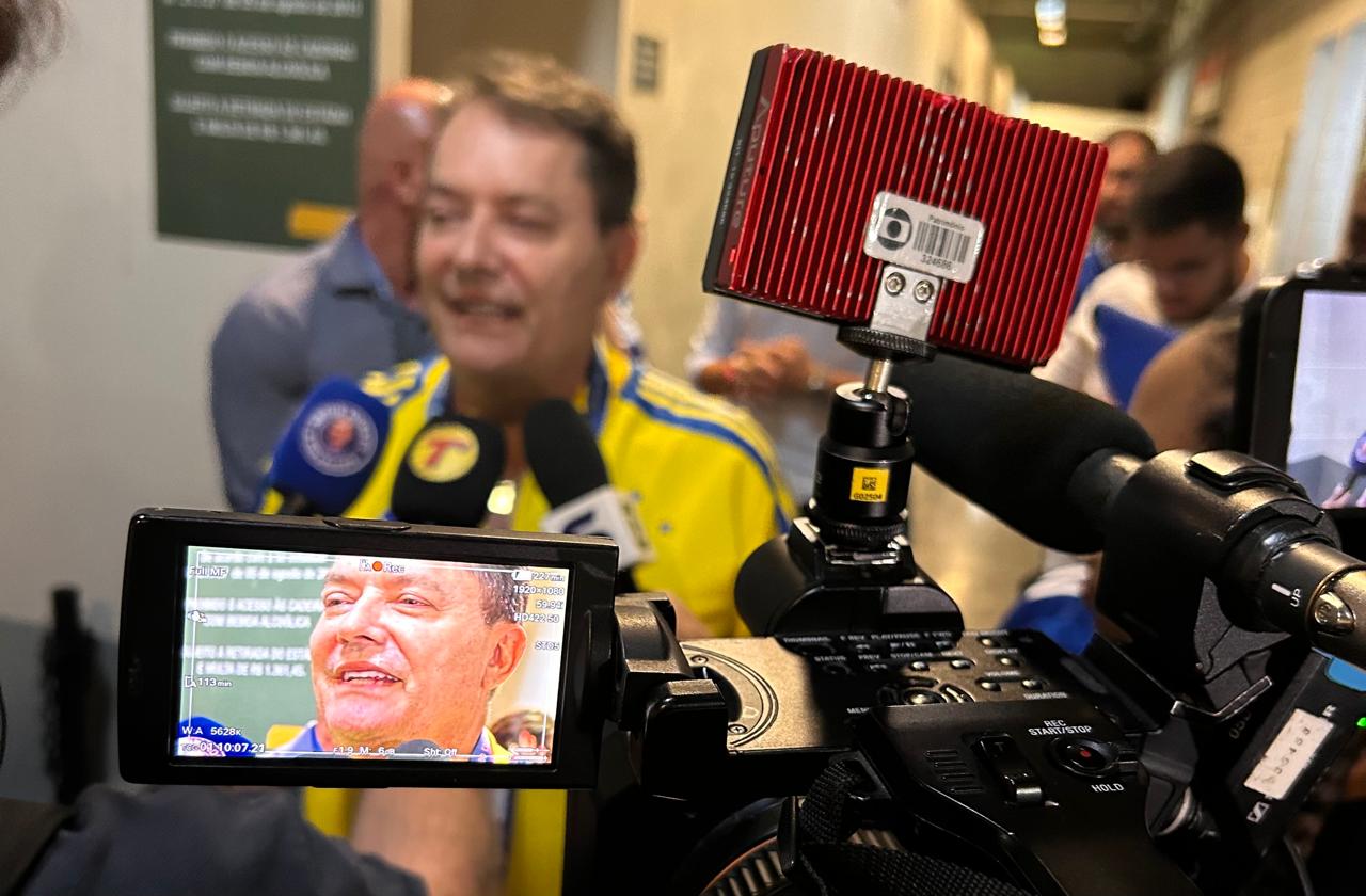 Pedrinho virou uma espécie de 'pop star' entre imprensa e torcedores do Cruzeiro
