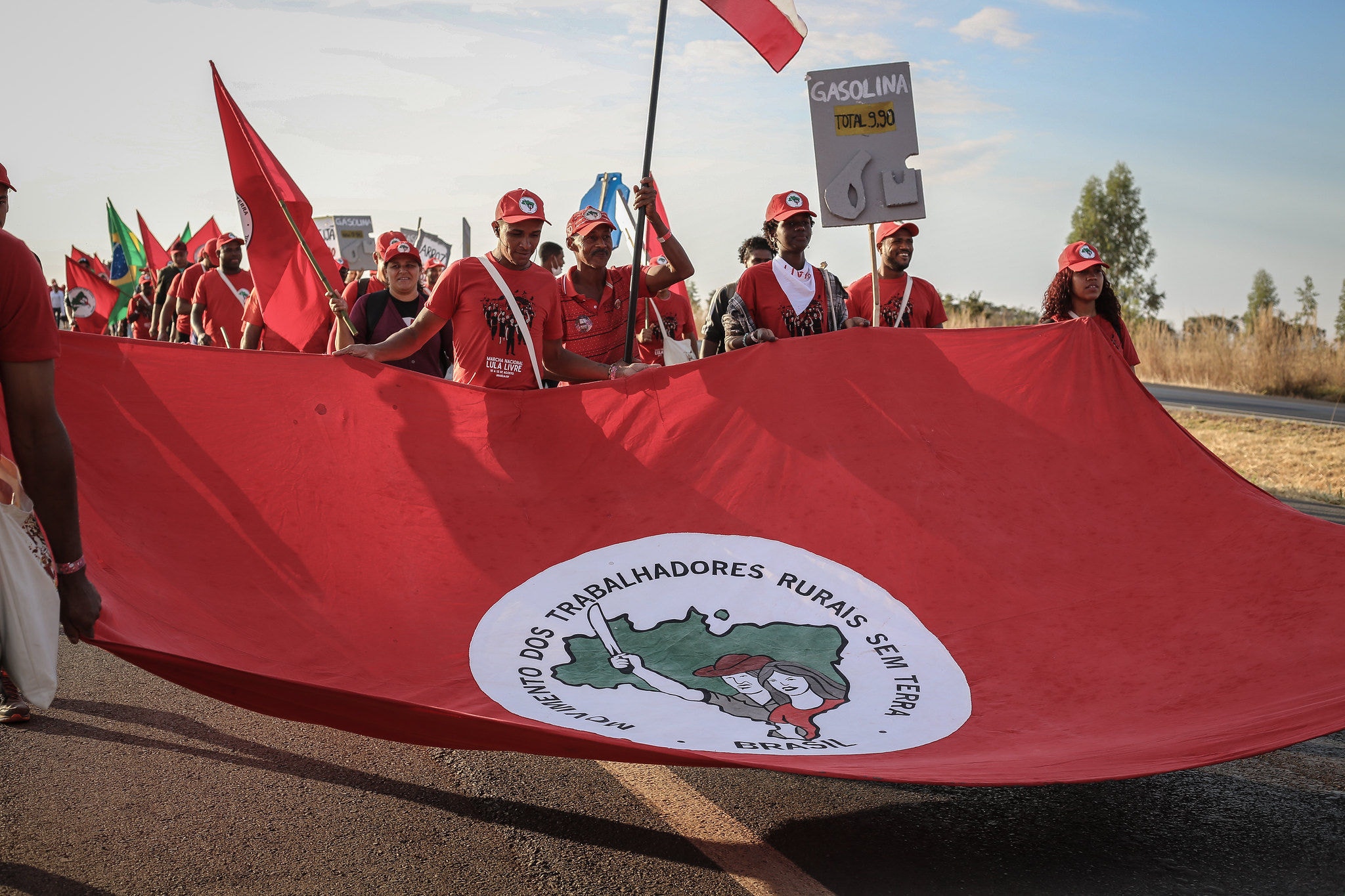 MST aponta 'morosidade' em reforma agrária e cobra do governo Lula