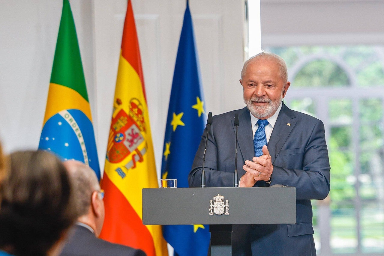 Aumento do salário mínimo já estava previsto para ser aplicado a partir de 1º de maio pelo governo Lula
