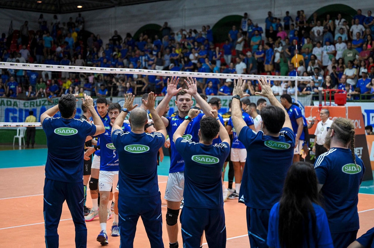 Líder da Superliga, Sada Cruzeiro dá uma pausa no torneio nacional e viaja para estrear no Sul-Americano