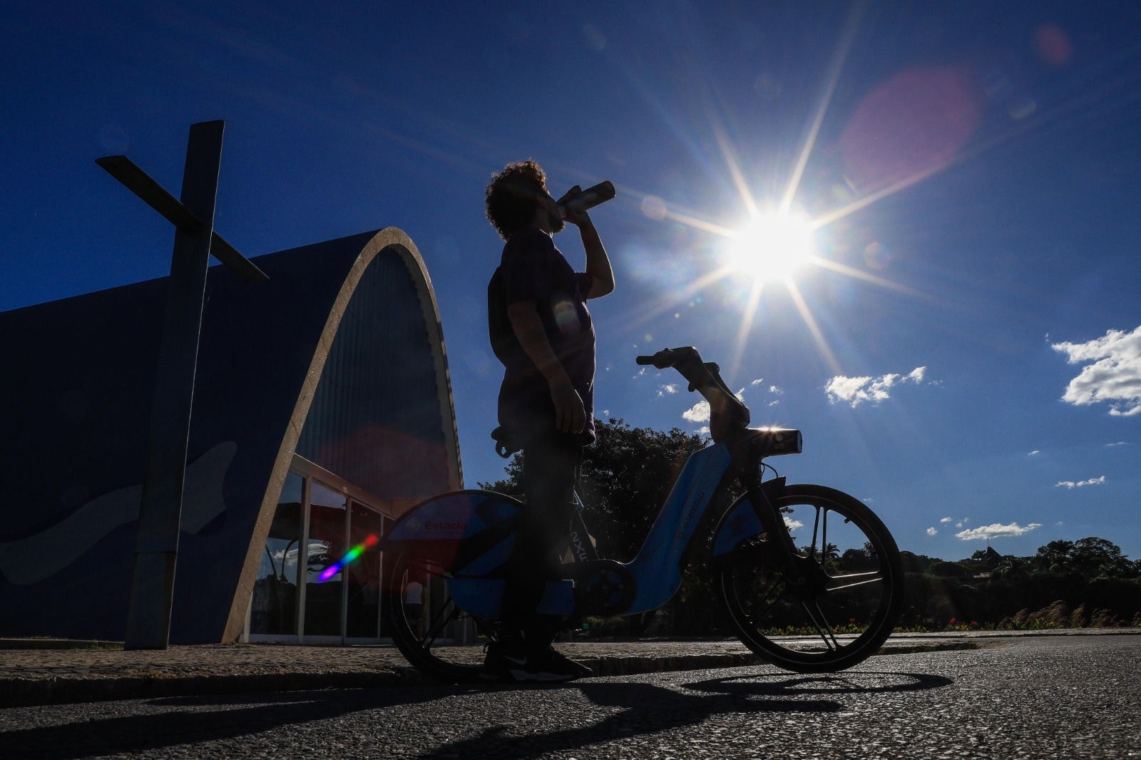 Belo Horizonte tem tido tardes de calor e tempo seco 