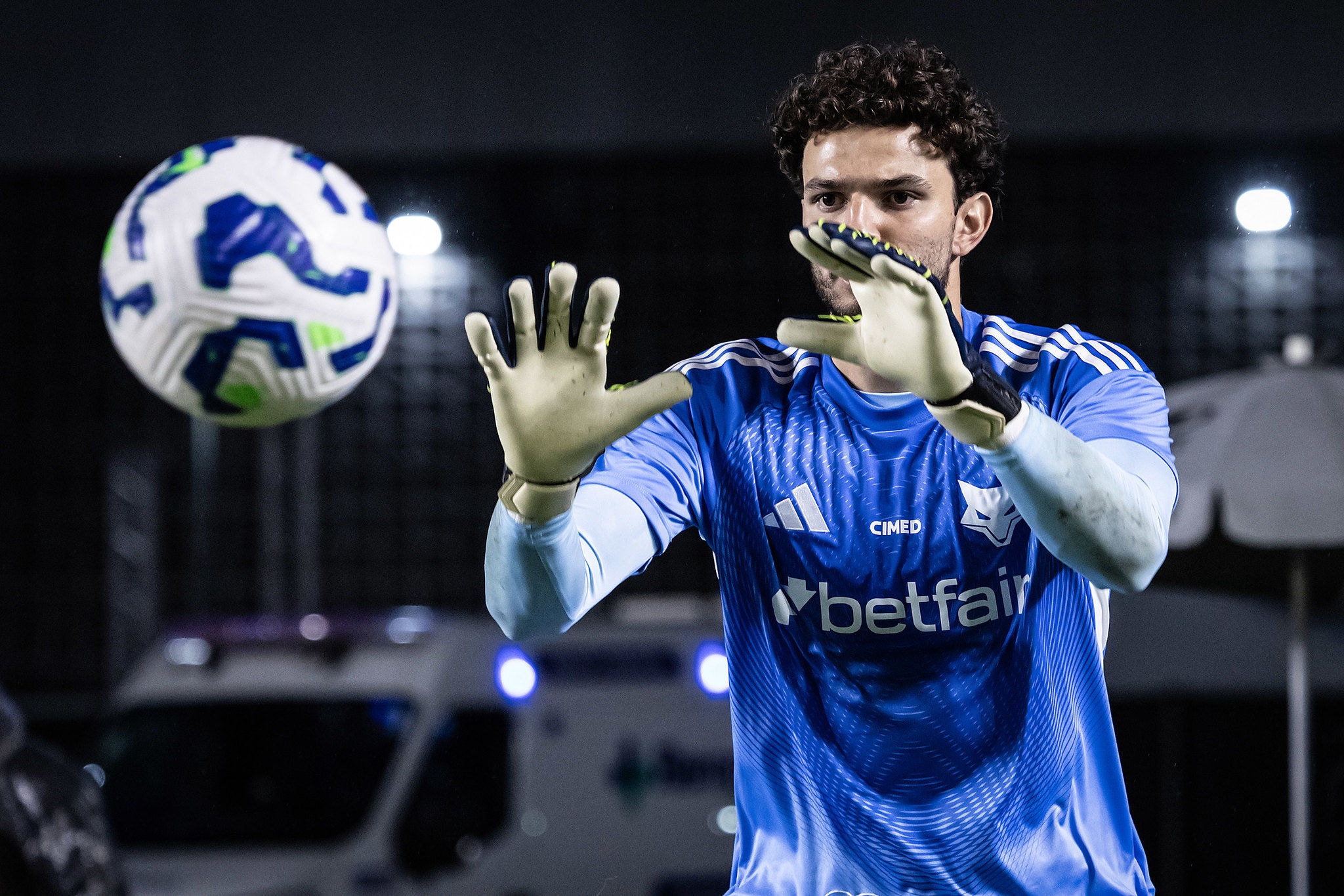 O jovem Otávio é considerado o terceiro goleiro