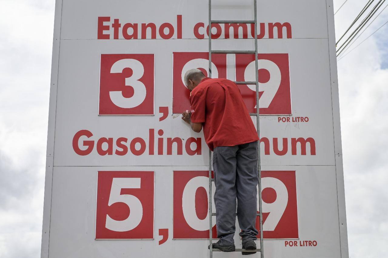 Preços dos combustíveis foram alterados ao longo da primeira semana do ano