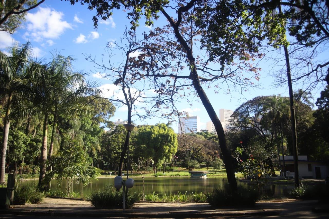 Parque Municipal Américo Renné Giannetti estará aberto no dia 1 de janeiro