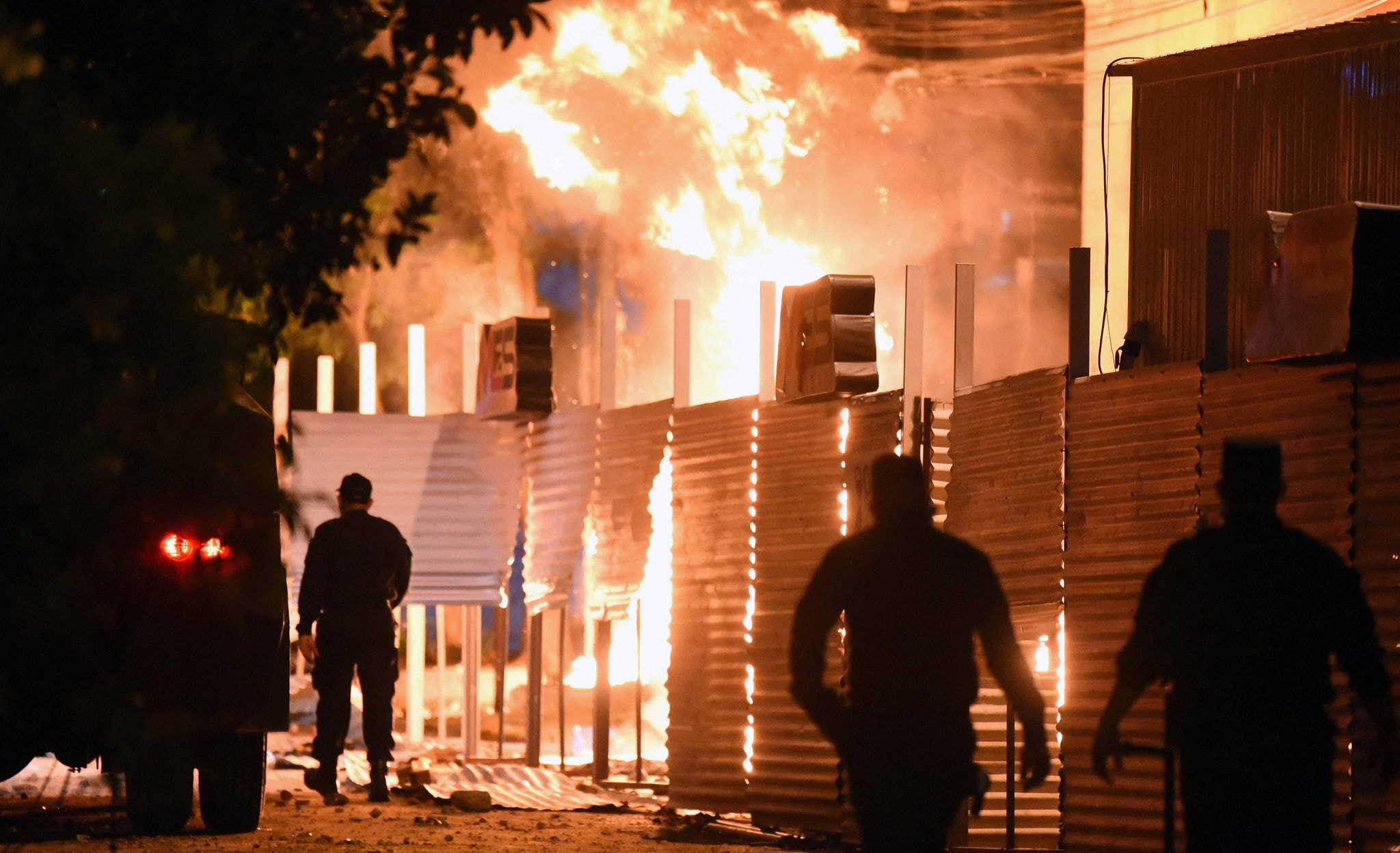 Manifestações no Paraguai contra a atuação do presidente do país contra a Covid-19