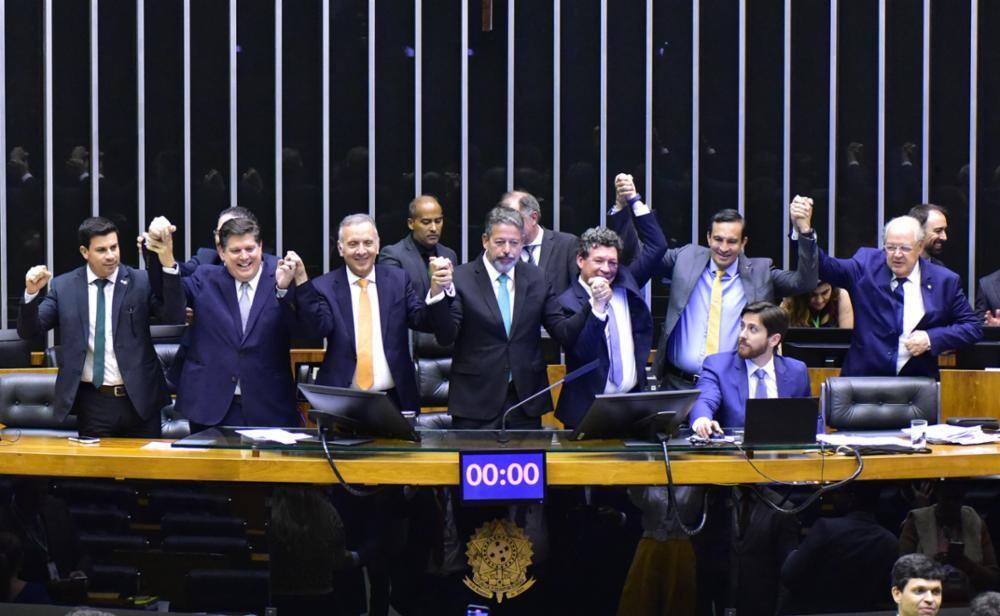 O presidente da Casa, Arthur Lira (PP-AL), liberou os parlamentares a votarem de forma remota da reforma tributária
