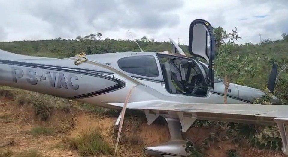 Monomotor caiu após acionar paraquedas