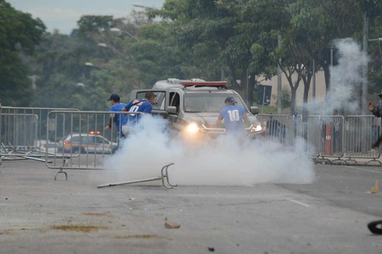 A Polícia Civil está investigando os fatos a respeito da quebradeira no Mineirão