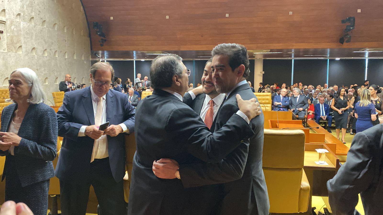Os ministros Flávio Dino (Justiça e Segurança Pública), Jorge Messias (AGU) e Bruno Dantas (TCU), cotados para o STF
