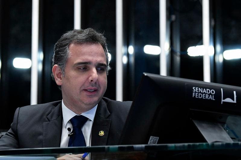 Na imagem, o presidente do Congresso Nacional, Rodrigo Pacheco (PSD-MG)