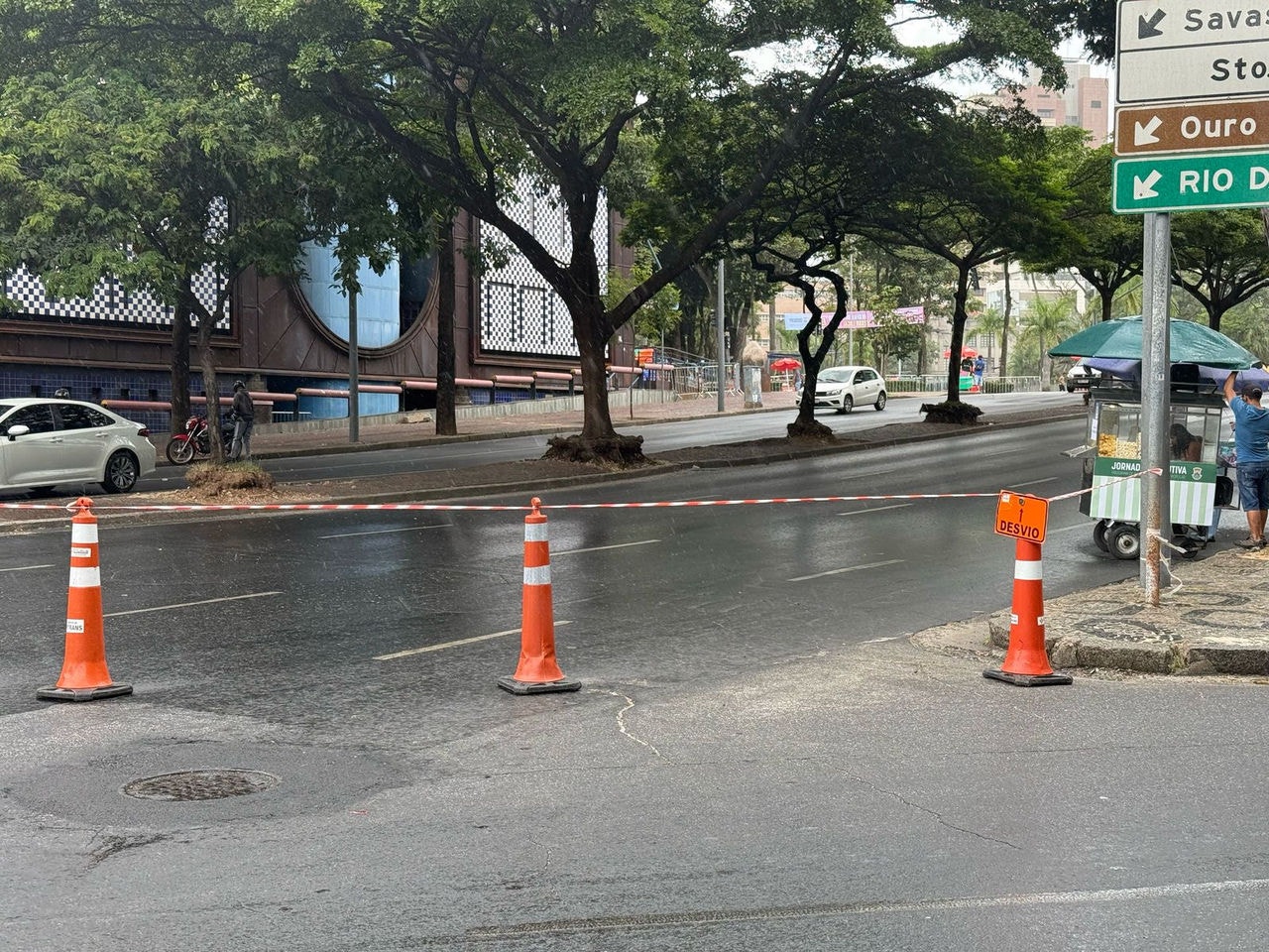 Avenida Bias Fortes tem ponto de interdição na região Centro-Sul de BH