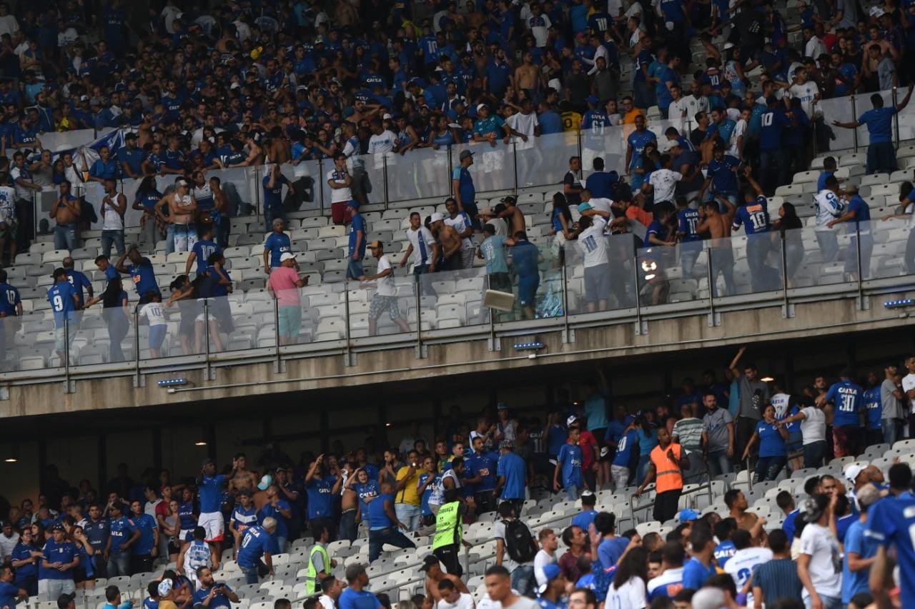 Incidentes contribuíram para o Cruzeiro perder sete mandos de campo no Campeonato Brasileiro deste ano