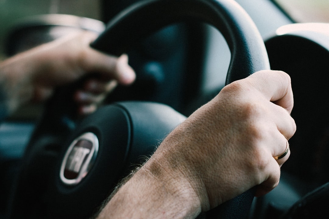 Detran ignora motorista por 4 meses e só marca prova da CNH após ordem da Justiça