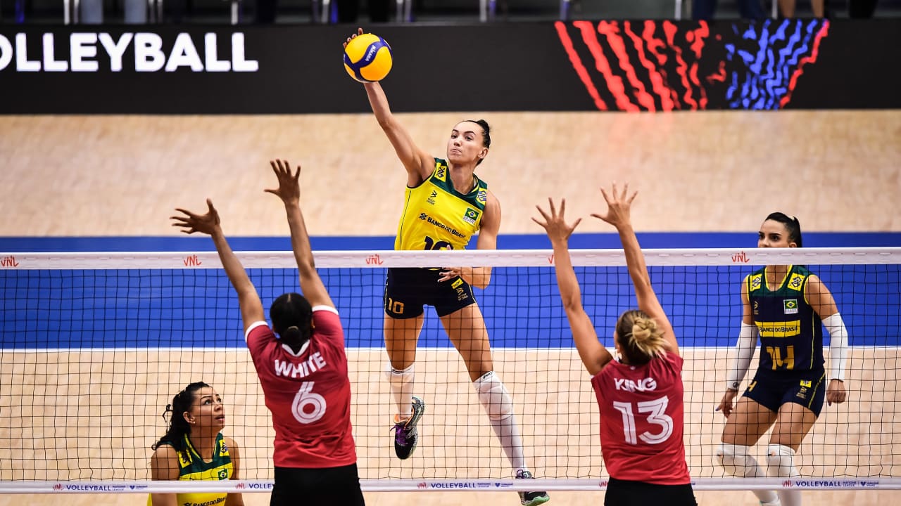 Brasil e Canadá se enfrentam na estreia da Liga das Nações de Vôlei, nesta terça (14)