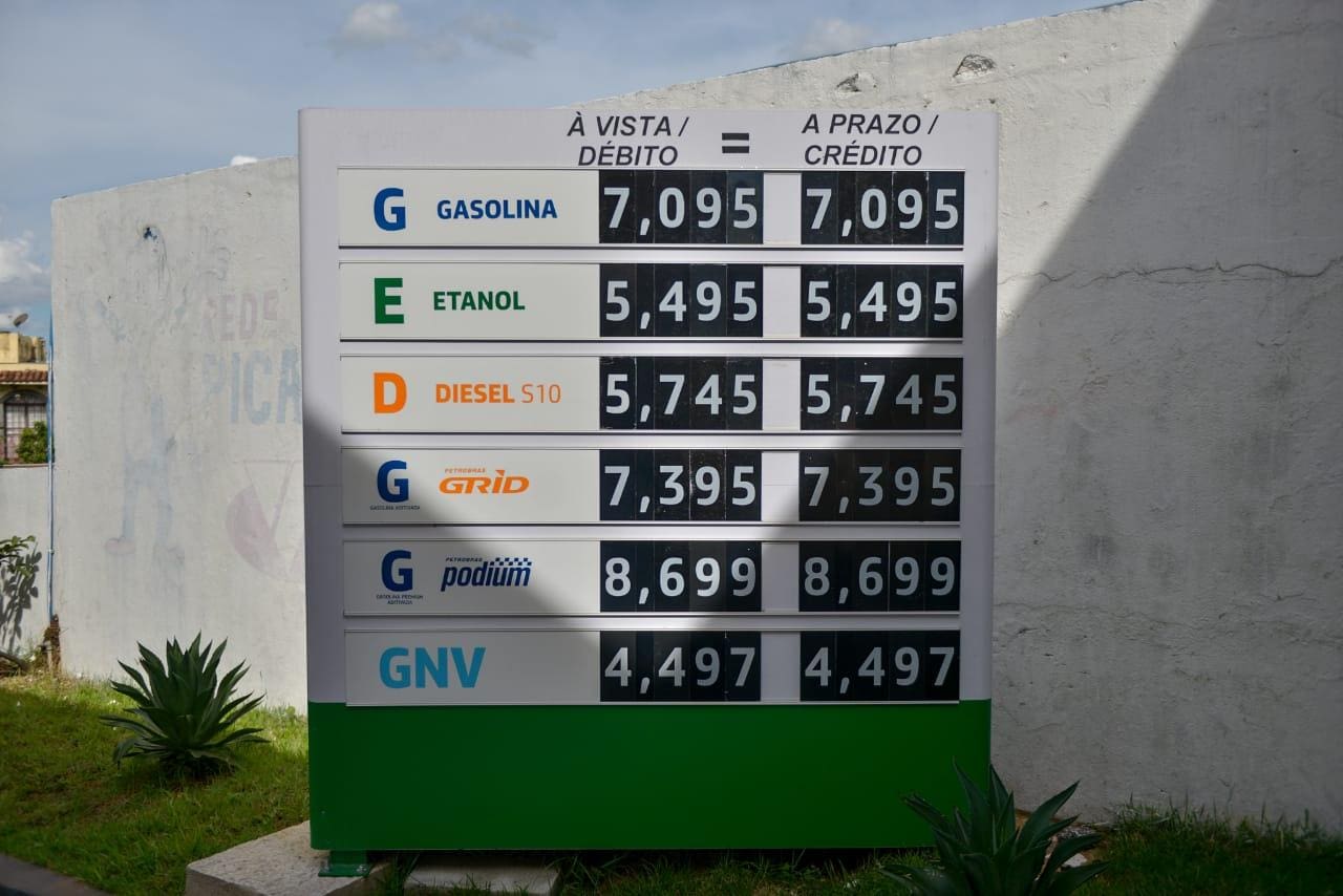 R$-7-gasolina-em-BHjpeg