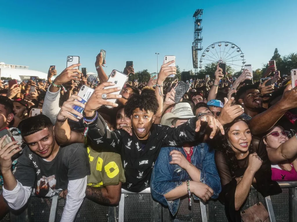 Documentário da Netflix explora a terrível história do Festival Astroworld