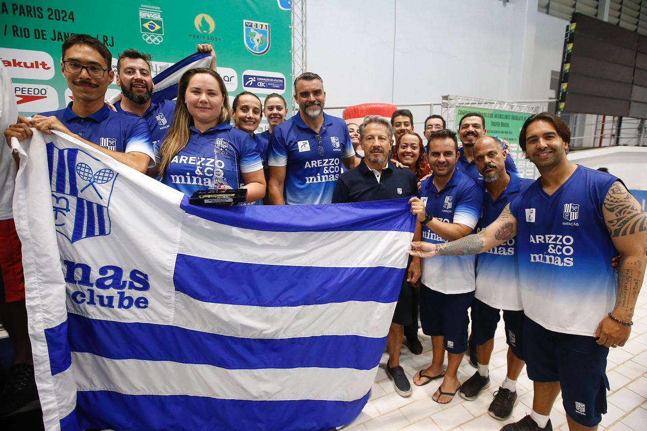 A equipe de natação do Minas Tênis Clube conquistou o terceiro lugar geral no Troféu Brasil, e três nadadores bateram o índice olímpico
