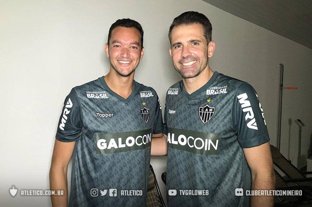Galo e Cruzeiro já não estampam mais marca da Caixa nos uniformes