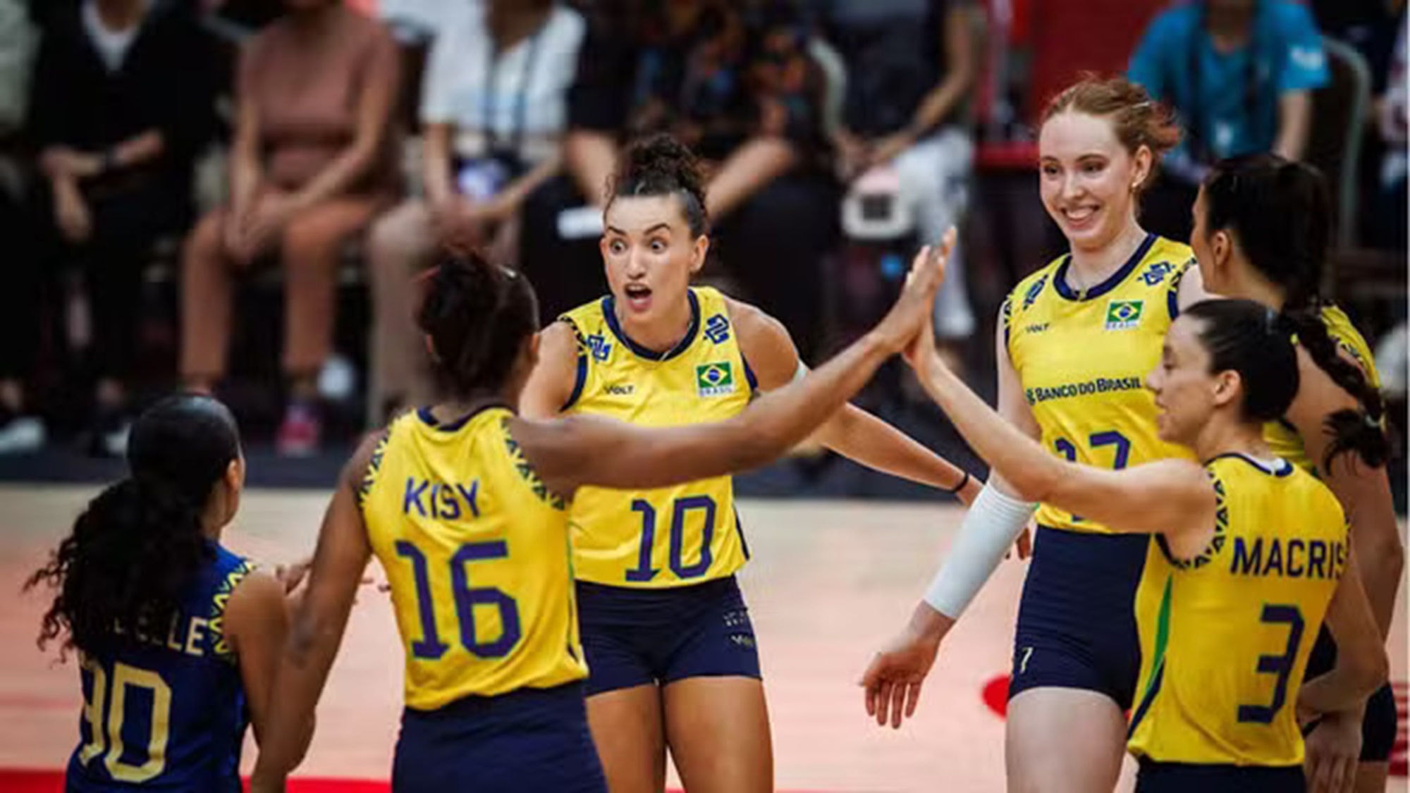 Brasil vence a República Dominicana de virada e encara a França no Mundial feminino de vôlei 