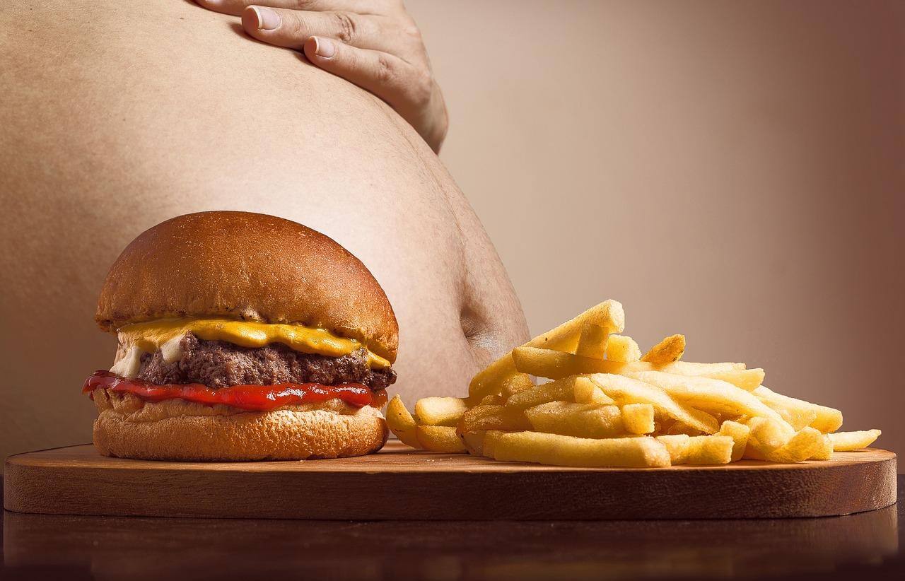 Alimentação ruim e obesidade, as duas faces da má nutrição