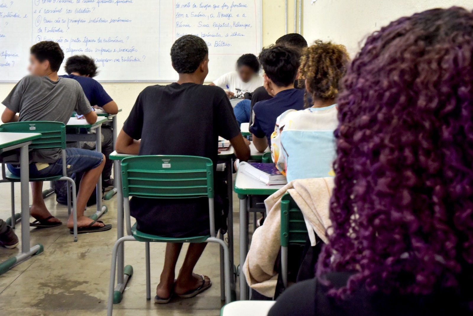 A escola tem o papel crucial na observação do desempenho do aluno