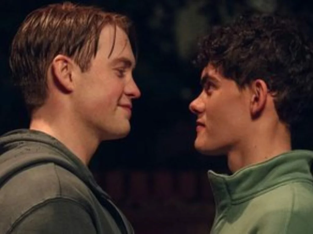 Heartstopper não terá quartatemporada, mas Netflix fará filme